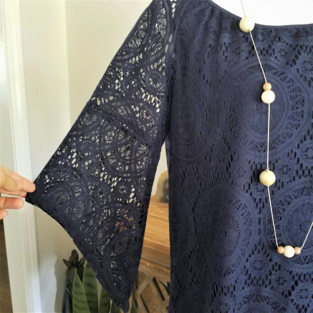 Dress. Navy Blue Medallion Lace. Tacera Brand. Size Medium. - Picture 4 of 11